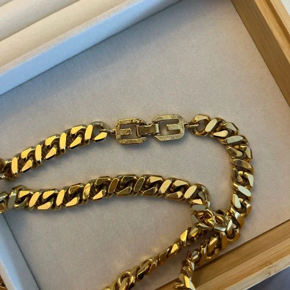 GIVENCHY Vintage 30” Cuban Link Chain - Picture 6 of 6